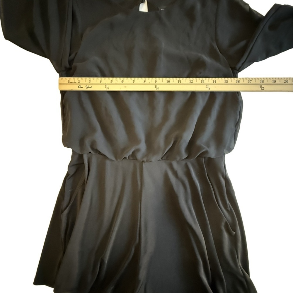 Top shop Elegant Black Sheer Romper. Size 6. - Picture 4 of 9